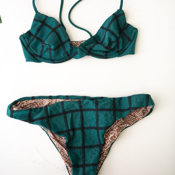 Acacia bikini ManhattanTop size P, Bottom size L - Picture 1 of 5